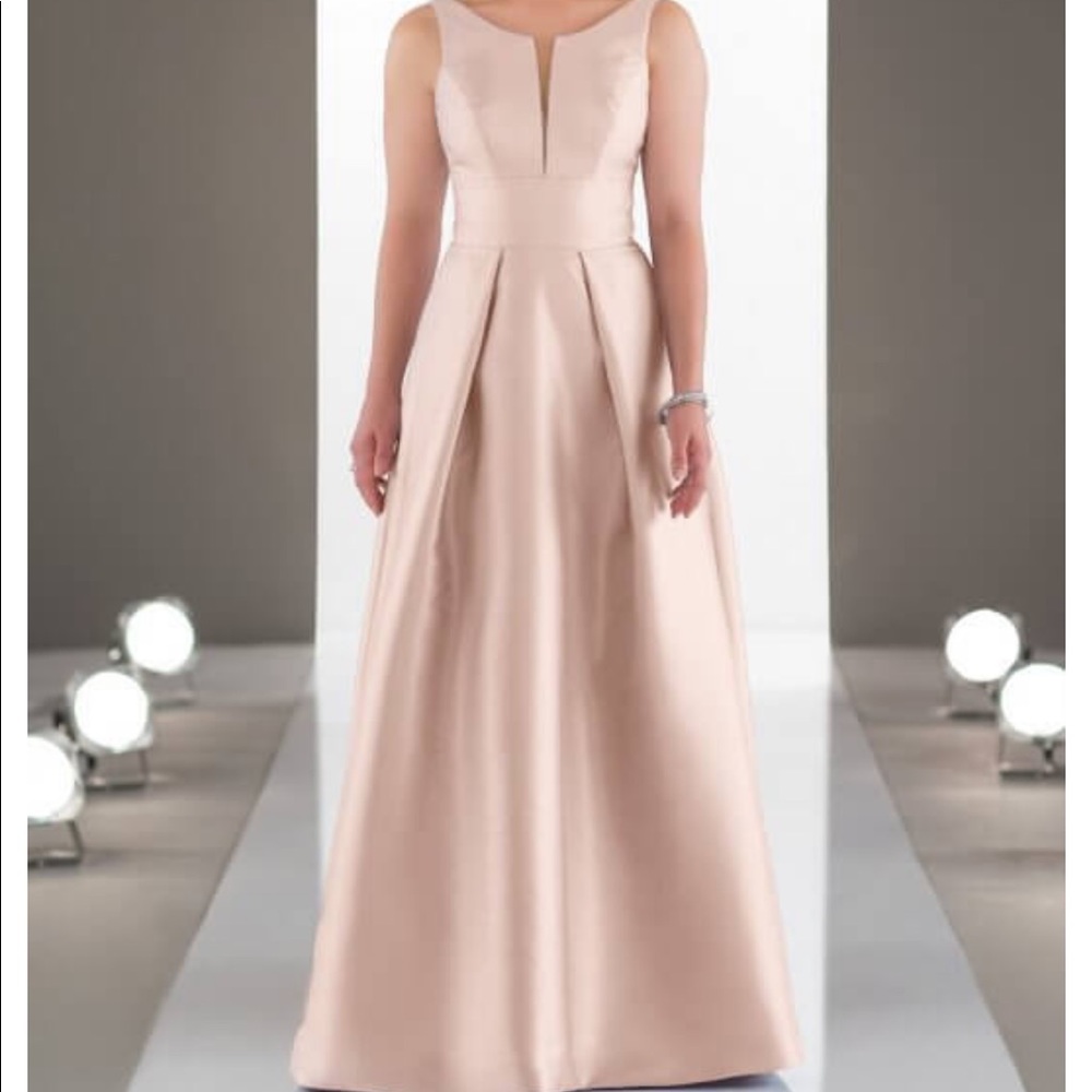 🆕 Sorella Vita Bridesmaid Dress